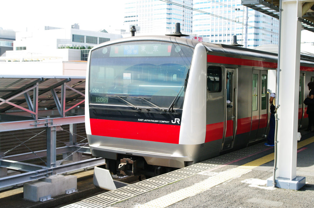 車 バス 電車 東京駅からディズニーランドへのアクセス方法 毎日